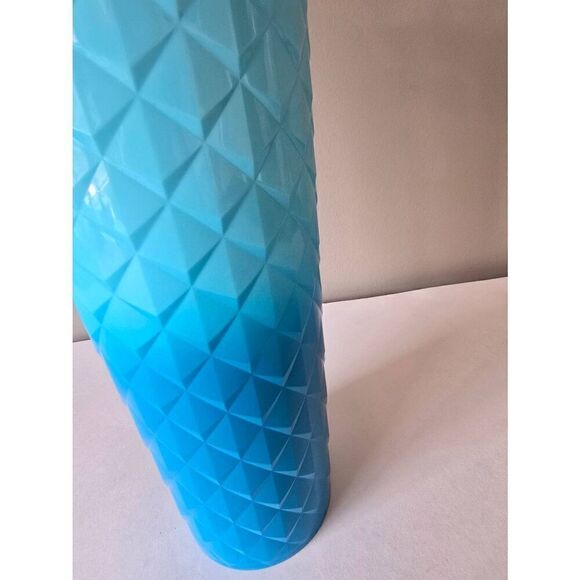 Mermaid Tumbler 26 oz New with straw cap - Picture 2 of 5